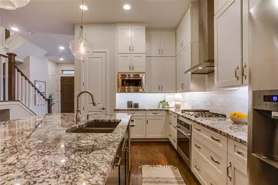 1937 Kessler Heights Lane, Dallas, TX 75208 - Photo 7