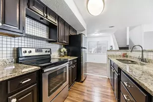 2301 Balsam Dr, Arlington, TX 76006 - Photo 7