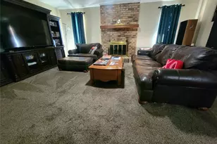 603 W 12th St, Clarksville, TX 75426 - Photo 3