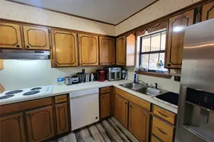 603 W 12th St, Clarksville, TX 75426 - Photo 15