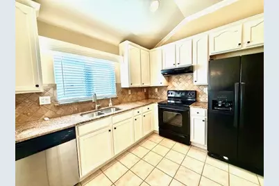 9608 Applewood Trail, Denton, TX 76207 - Photo 13