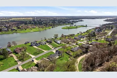 1234 Kiowa Drive W, Lake Kiowa, TX 76240 - Photo 31