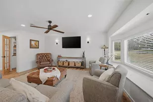 1234 Kiowa Dr W, Lake Kiowa, TX 76240 - Photo 7