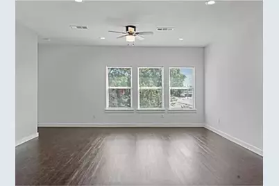 4703 Columbia Avenue #104, Dallas, TX 75226 - Photo 3