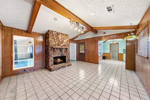 339 Crestview Dr, Red Oak, TX 75154 - Photo 3