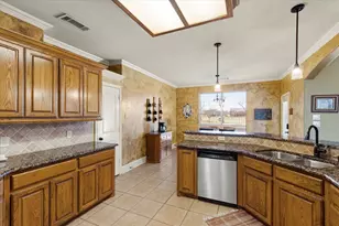 7710 Fall Creek Rd, Terrell, TX 75160 - Photo 15