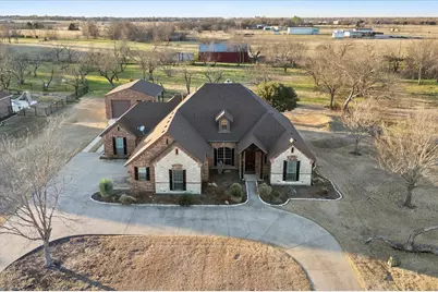 7710 Fall Creek Road, Terrell, TX 75160 - Photo 1