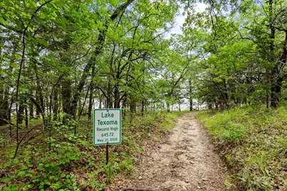 110 Lake Front Court, Pottsboro, TX 75076 - Photo 9