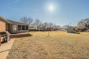 202 S Tower St, Weatherford, TX 76086 - Photo 31
