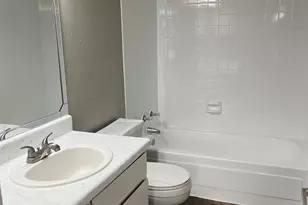 1122 Millview Dr, Arlington, TX 76012 - Photo 9