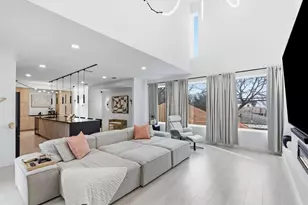 1810 Kraft St, Dallas, TX 75212 - Photo 7