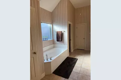 6905 Vista Ridge Court, Fort Worth, TX 76132 - Photo 19