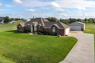 125 Deer Stream Ct, Azle, TX 76020 - Photo 1