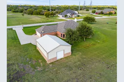 125 Deer Stream Court, Azle, TX 76020 - Photo 35