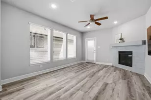 1560 Jackson St, Carrollton, TX 75006 - Photo 11