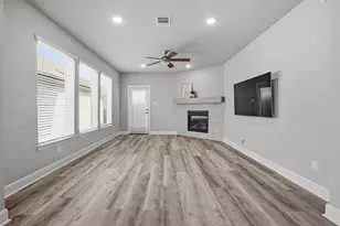 1560 Jackson St, Carrollton, TX 75006 - Photo 13