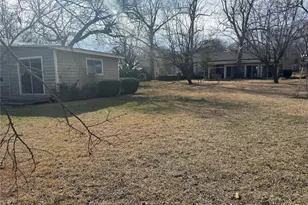 429 S Broadway St, Bells, TX 75414 - Photo 7