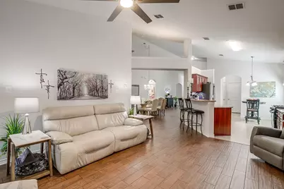 5843 Candlelight Lane, Grand Prairie, TX 75052 - Photo 17