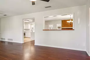 1506 Springbrook St, Corinth, TX 76210 - Photo 7