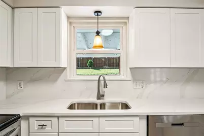 1506 Springbrook Street, Corinth, TX 76210 - Photo 15