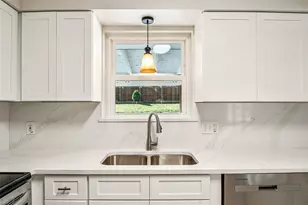 1506 Springbrook St, Corinth, TX 76210 - Photo 15