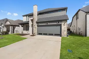 2012 Edgewater St, Celina, TX 75009 - Photo 3