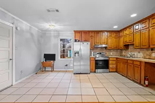 1733 Ida St, Arlington, TX 76010 - Photo 9