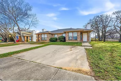 100 & 102 Oakwood Lane, Kennedale, TX 76060 - Photo 9