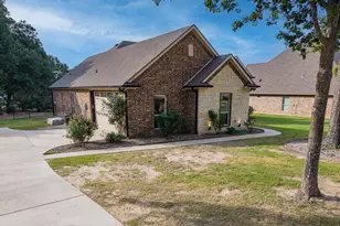 101 Lighthouse Ln, Mabank, TX 75143 - Photo 31