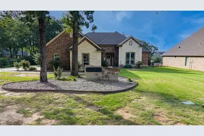 101 Lighthouse Lane, Mabank, TX 75143 - Photo 1