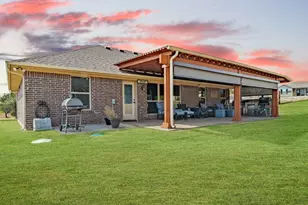 4001 Marana Dr, Granbury, TX 76048 - Photo 3