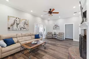 810 Waite Dr, Lewisville, TX 75077 - Photo 9