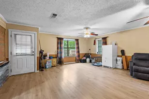 201 S Caney St, Dodd City, TX 75438 - Photo 13