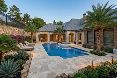 1116 Excalibur Boulevard, Lewisville, TX 75056 - Photo 3