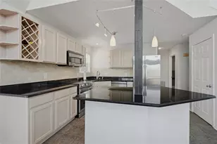 102 Hacienda Dr, Pottsboro, TX 75076 - Photo 9