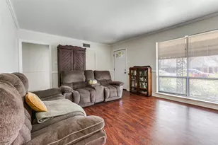 1918 S Fifth St, Garland, TX 75040 - Photo 7