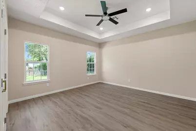 211 Lopez Street, Bellmead, TX 76705 - Photo 9