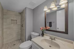 74 E Mountain Creek Ct, Grand Prairie, TX 75052 - Photo 11