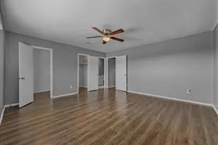 74 E Mountain Creek Ct, Grand Prairie, TX 75052 - Photo 3