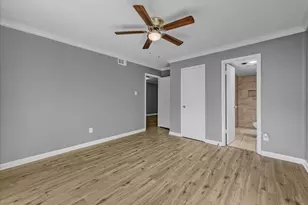 74 E Mountain Creek Ct, Grand Prairie, TX 75052 - Photo 9