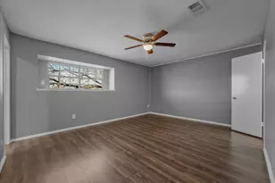 74 E Mountain Creek Ct, Grand Prairie, TX 75052 - Photo 5