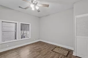 906 E Houston St, Sherman, TX 75092 - Photo 19