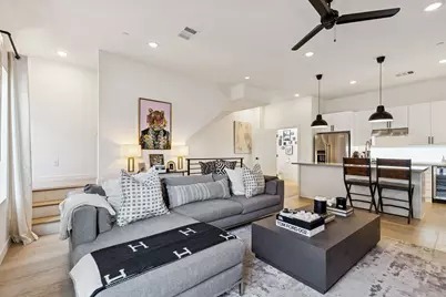 1507 N Garrett Avenue #202, Dallas, TX 75206 - Photo 3