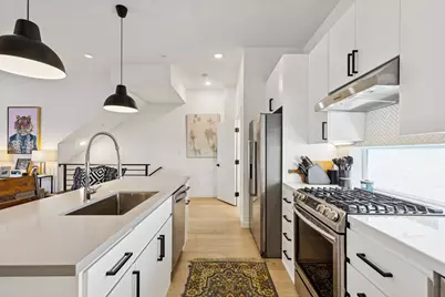 1507 N Garrett Avenue #202, Dallas, TX 75206 - Photo 7