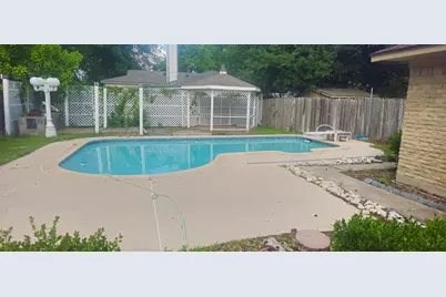 113 E Avenue C, Waxahachie, TX 75165 - Photo 35