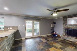 113 E Ave C, Waxahachie, TX 75165 - Photo 29