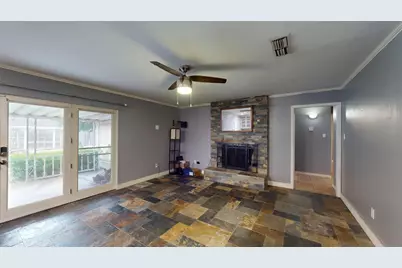 113 E Avenue C, Waxahachie, TX 75165 - Photo 11