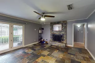 113 E Ave C, Waxahachie, TX 75165 - Photo 11