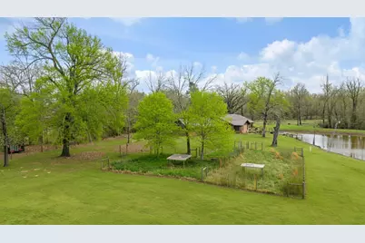 595 County Road 45300, Powderly, TX 75473 - Photo 19