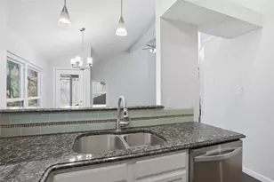 952 Ramblewood Dr, Lewisville, TX 75067 - Photo 19